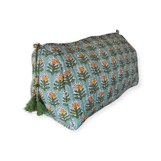 (NLM121) Make Up Bag Grass Green Yellow Buti