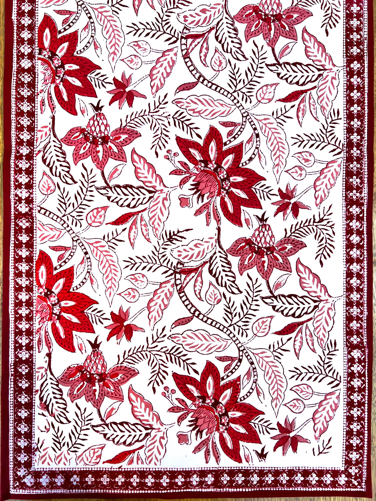 Winter White Table Runner (20" x 60")