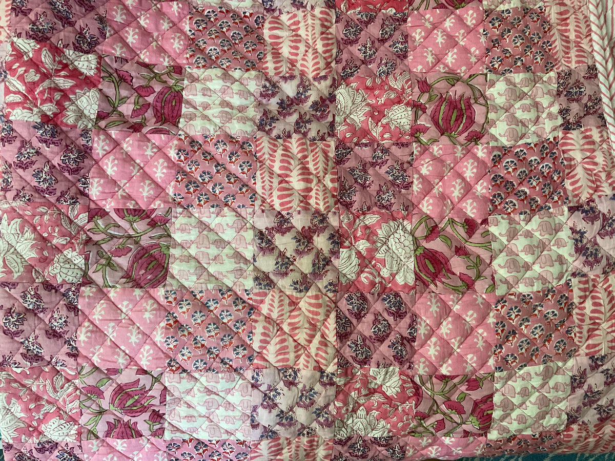 Patchwork Quilt - Pink
