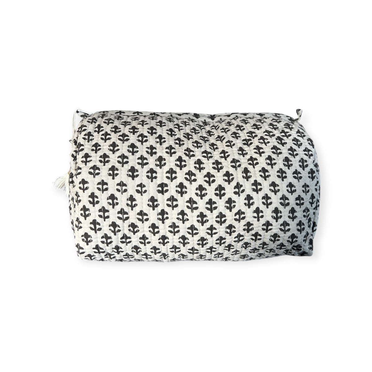 (NLM130) Make Up Bag Black and White Buti
