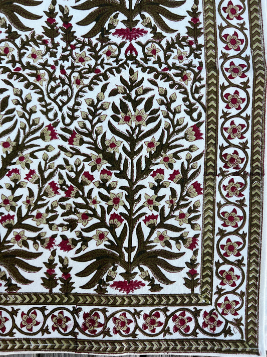 Holly Green Runner (4 SIZES)