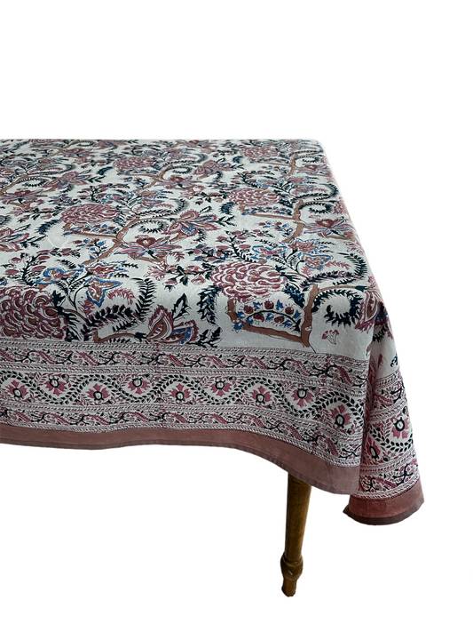 Carroll White Table Linens (AL1012)