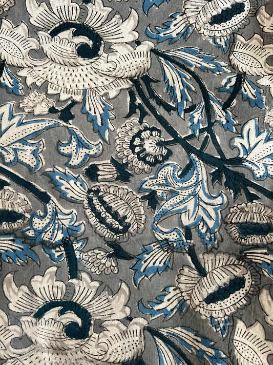 Molly Gray Table Linens (AL1002)